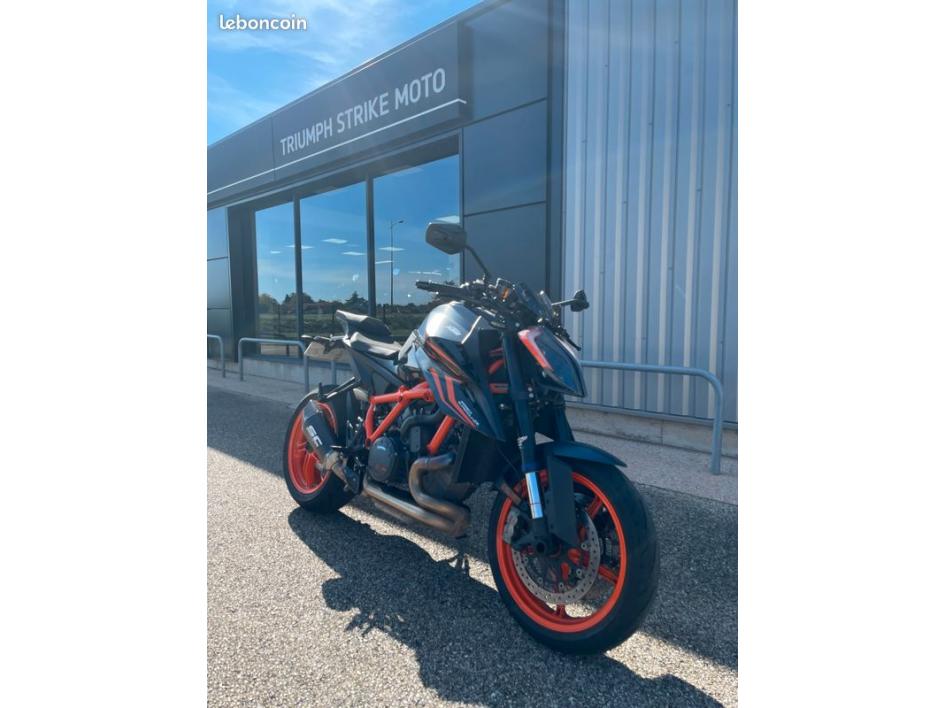 KTM 1290 SUPER DUKE R EVO