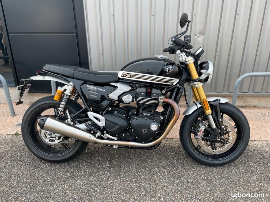 TRIUMPH SPEED TWIN 1200 RS