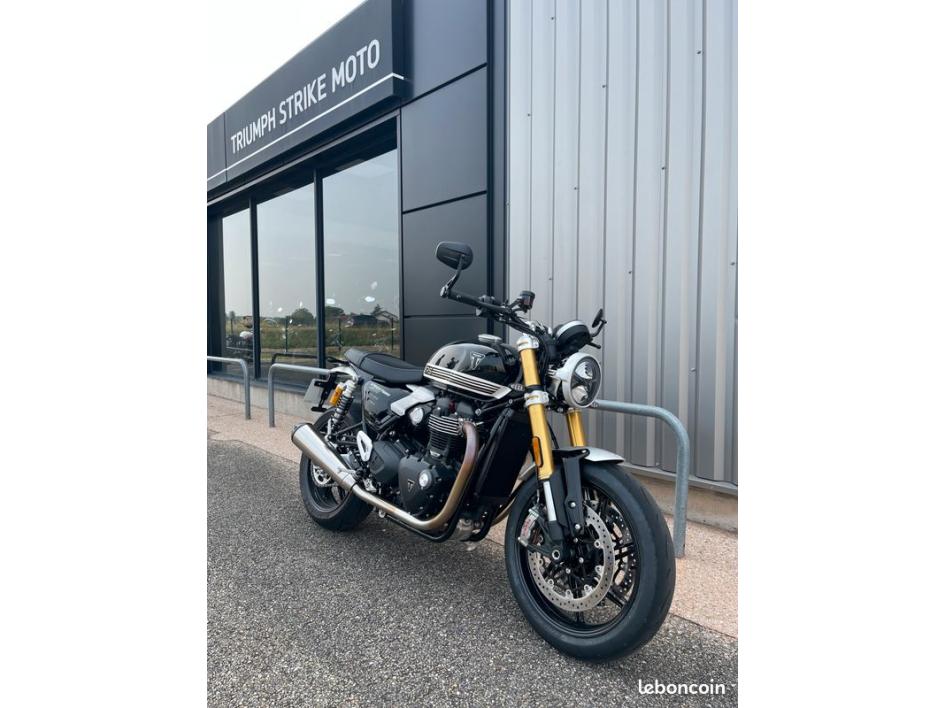 TRIUMPH SPEED TWIN 1200 RS