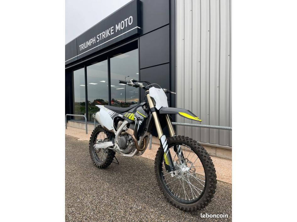 TRIUMPH TF 250-X