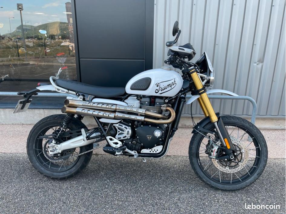 TRIUMPH SCRAMBLER 1200 XE