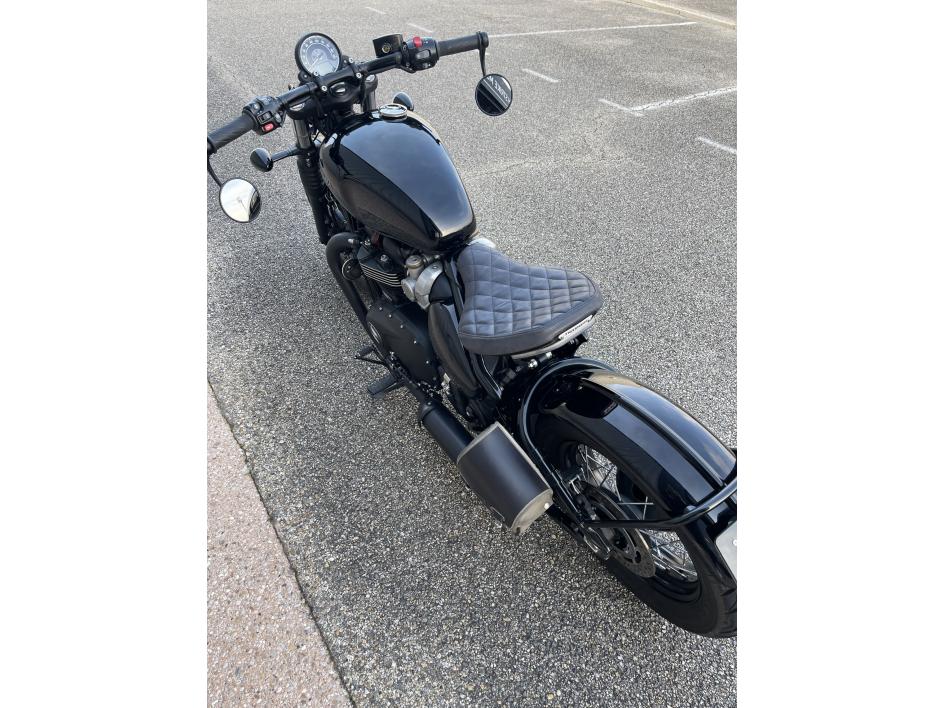 TRIUMPH Bonneville Bobber 1200